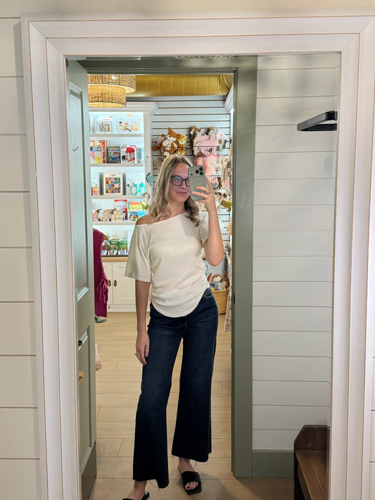 Lucy Off the Shoulder Tee